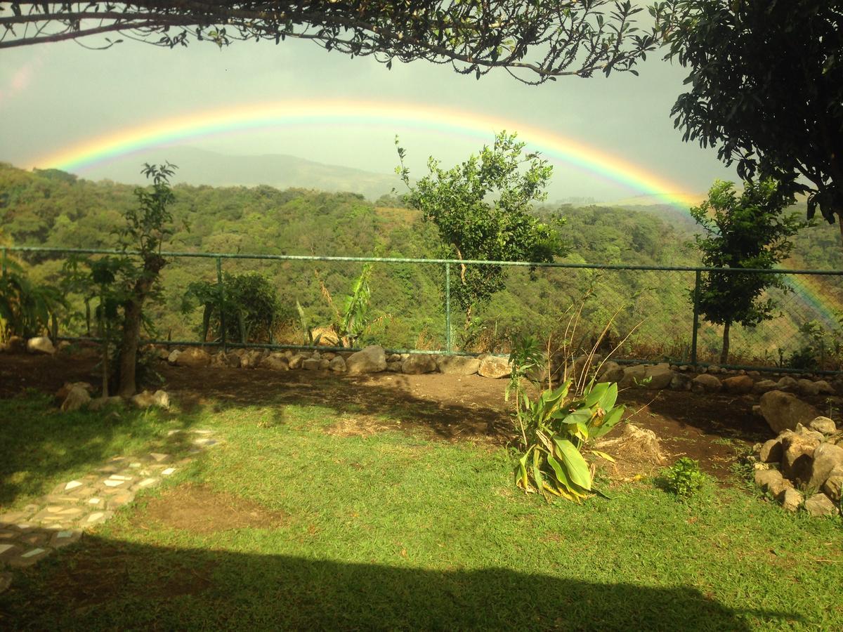 El Risco Hostel: Bed And Breakfast Alto Boquete Buitenkant foto